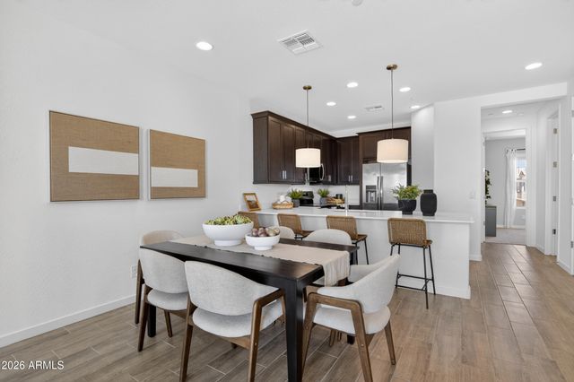 8149 E PETUNIA Avenue 1101, Mesa, AZ 85212