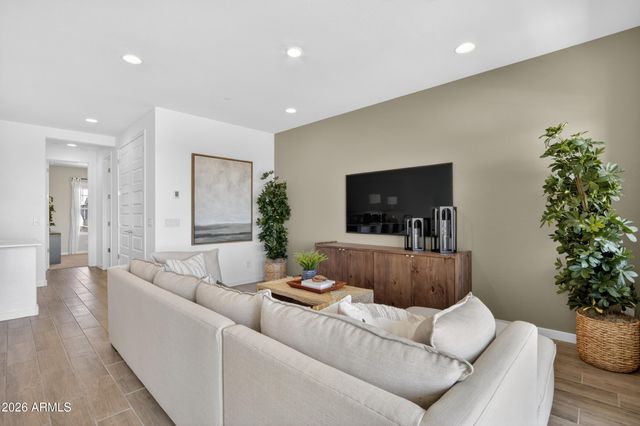 8149 E PETUNIA Avenue 1101, Mesa, AZ 85212