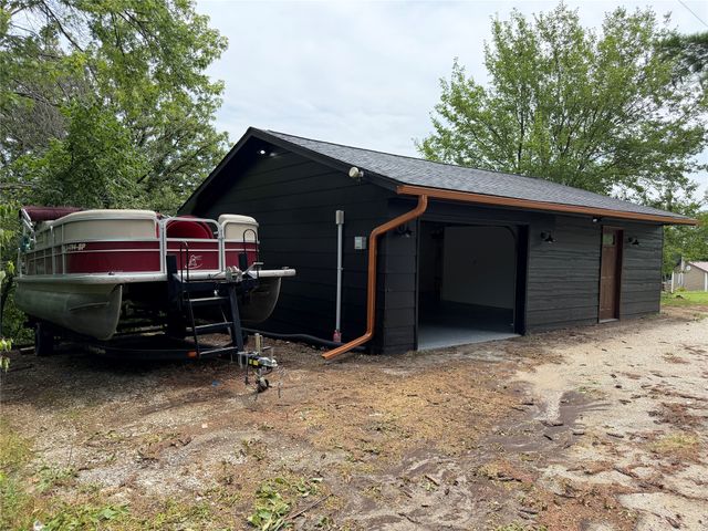 8422 Meadow Wood Drive, Dexter, IA 50070