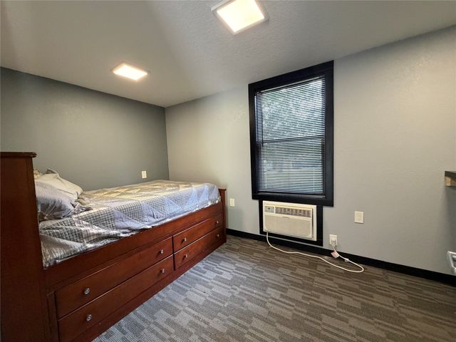 8422 Meadow Wood Drive, Dexter, IA 50070