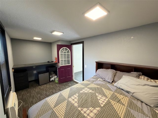 8422 Meadow Wood Drive, Dexter, IA 50070