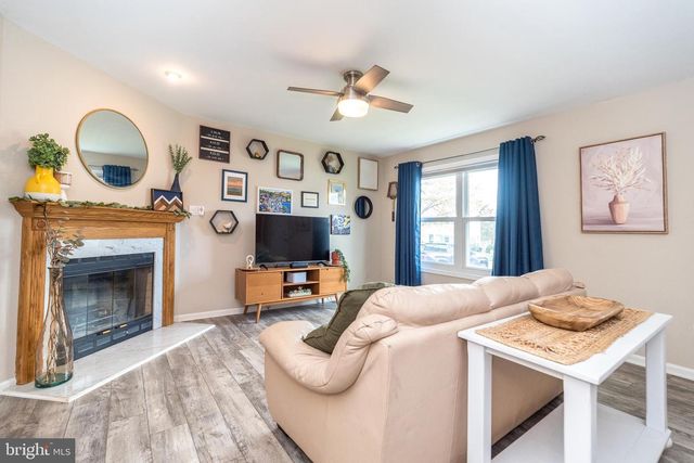 1218 PINE RIDGE DR, Perkiomenville, PA 18074