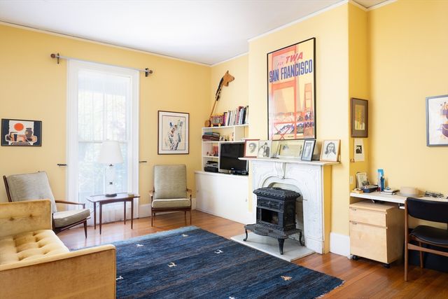 135 Langley Rd 135, Newton, MA 02459