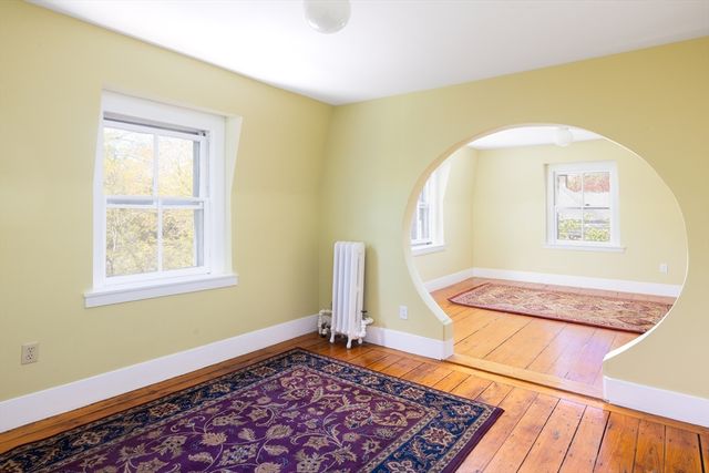 135 Langley Rd 135, Newton, MA 02459