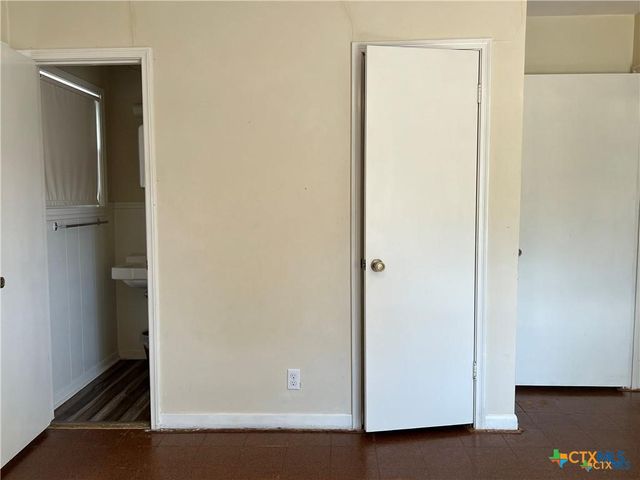 413 E Walker Avenue, Temple, TX 76501