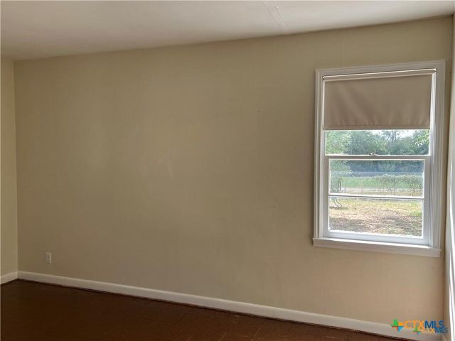 413 E Walker Avenue, Temple, TX 76501