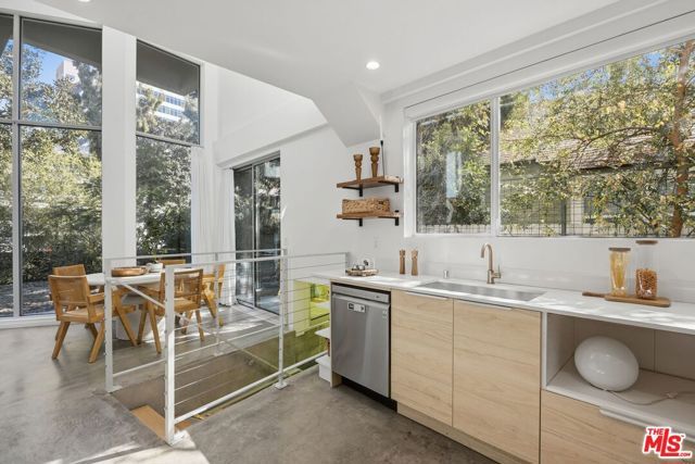 1244 14th Street A, Santa Monica, CA 90404