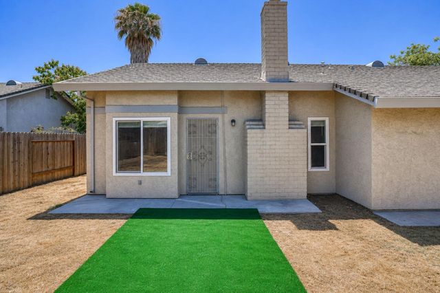 7913 Cottonleaf Way, Sacramento, CA 95828