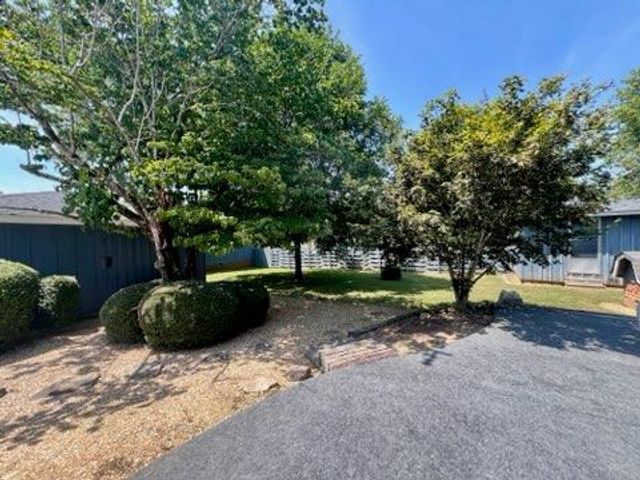 3252 Old Chattanooga Road, Tunnel Hill, GA 30755