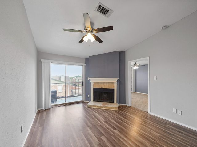 18800 Egret Bay Boulevard 206, Webster, TX 77058