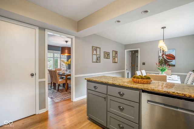 580 Hawthorne Drive, Carmel, IN 46033