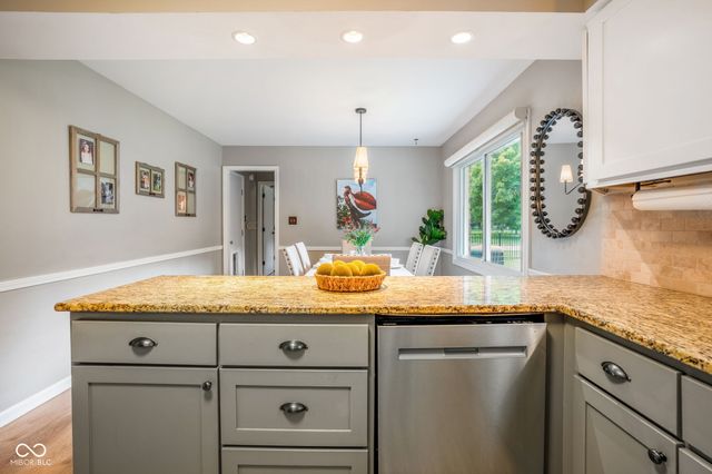 580 Hawthorne Drive, Carmel, IN 46033