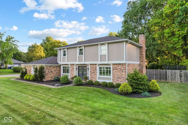 580 Hawthorne Drive, Carmel, IN 46033
