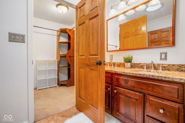 580 Hawthorne Drive, Carmel, IN 46033