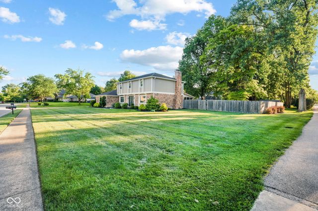 580 Hawthorne Drive, Carmel, IN 46033