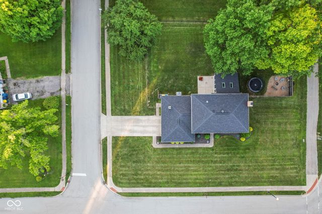 580 Hawthorne Drive, Carmel, IN 46033