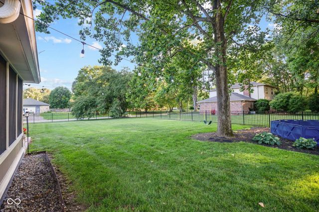 580 Hawthorne Drive, Carmel, IN 46033