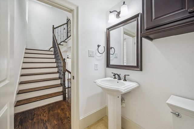 5411 Gibson Street, Houston, TX 77007