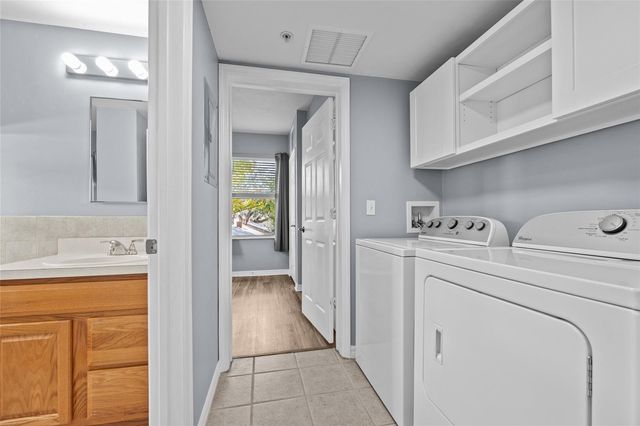 1220 SW 1ST AVENUE 305, Gainesville, FL 32601