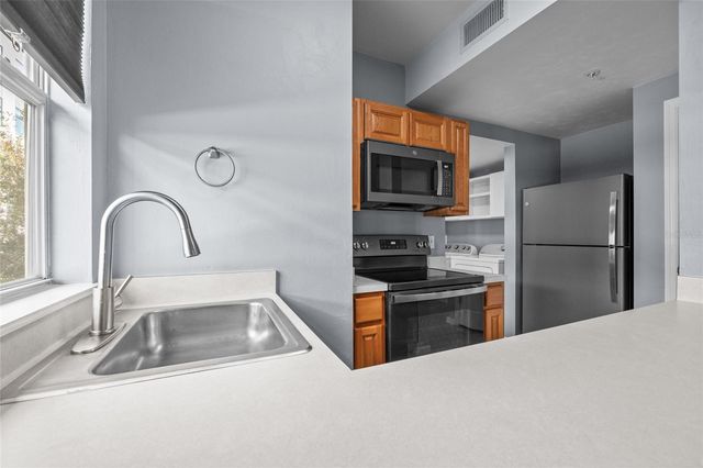 1220 SW 1ST AVENUE 305, Gainesville, FL 32601