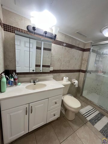 645 Lincoln ST, Emporia, KS 66801