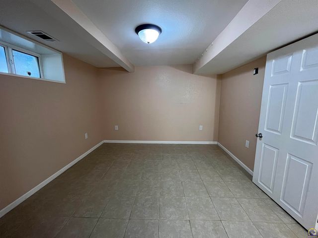 645 Lincoln ST, Emporia, KS 66801