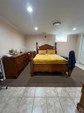 645 Lincoln ST, Emporia, KS 66801