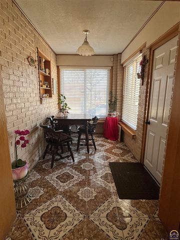 645 Lincoln ST, Emporia, KS 66801