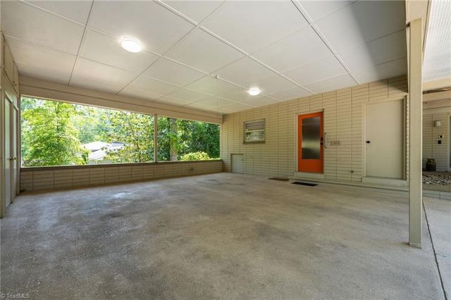 2220 Lakeview Terrace, Burlington, NC 27215