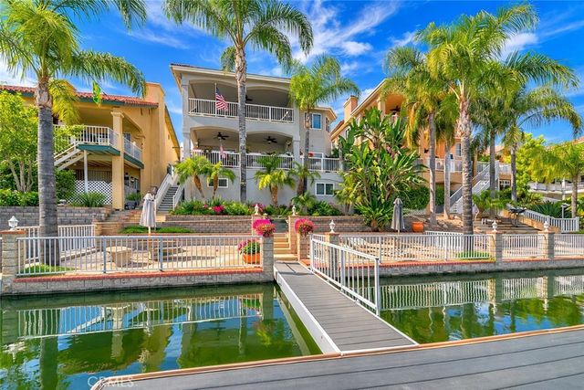 30212 Clear Water Drive, Canyon Lake, CA 92587