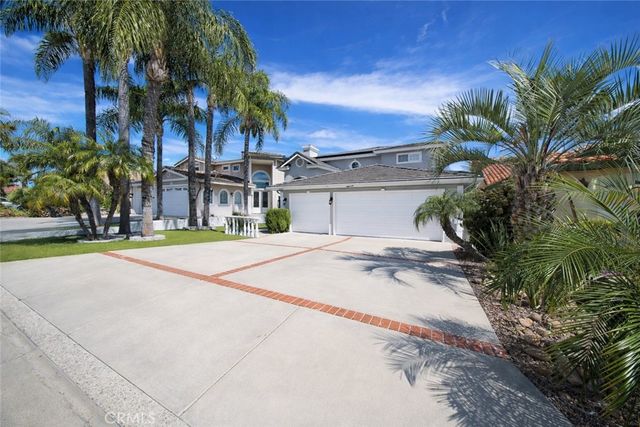 30212 Clear Water Drive, Canyon Lake, CA 92587