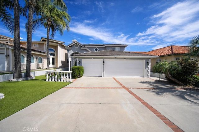 30212 Clear Water Drive, Canyon Lake, CA 92587