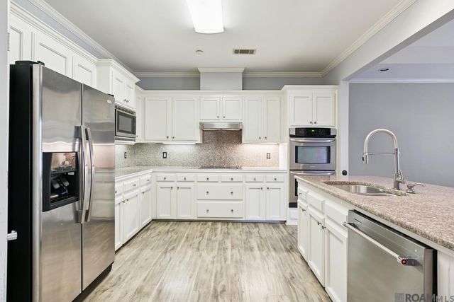 12053 Foxshire Ct, Baton Rouge, LA 70815