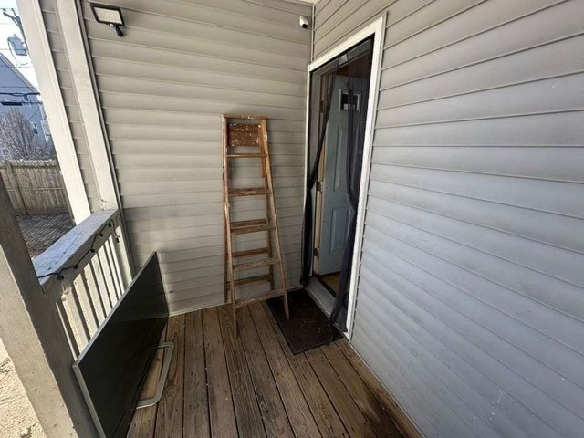 27 Willow St A, Lawrence, MA 01841