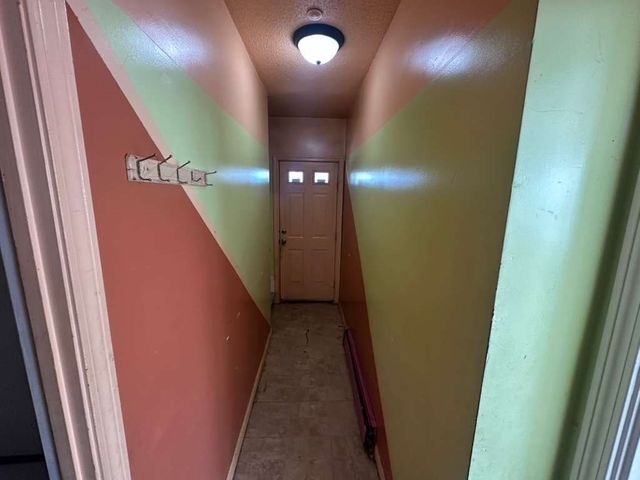 27 Willow St A, Lawrence, MA 01841