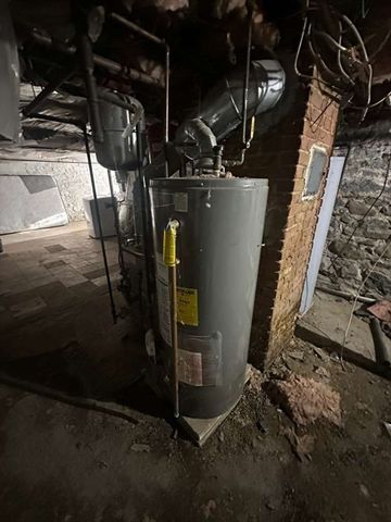 27 Willow St A, Lawrence, MA 01841