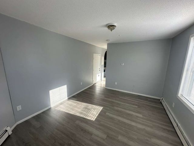 27 Willow St A, Lawrence, MA 01841