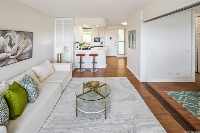 4970 Kilauea Avenue 609, Honolulu, HI 96816