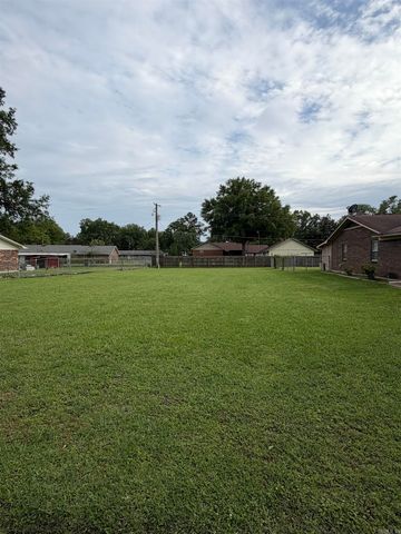 2819 Kimberly Drive, Pine Bluff, AR 71603