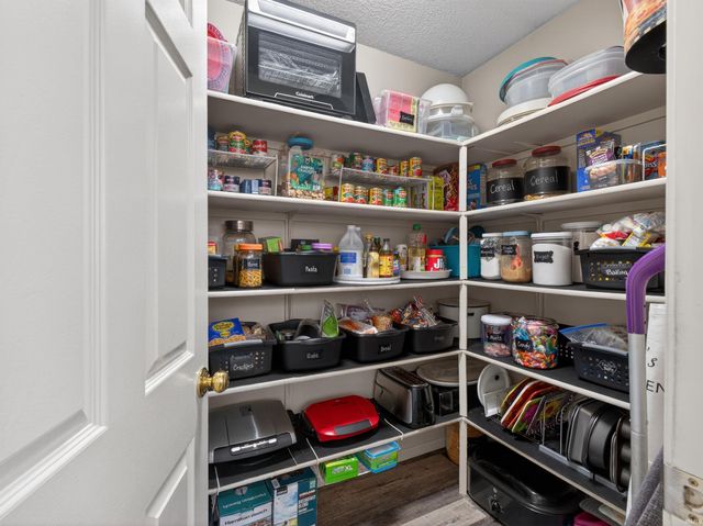 4427 W Shenandoah Cir, Fort Wayne, IN 46835