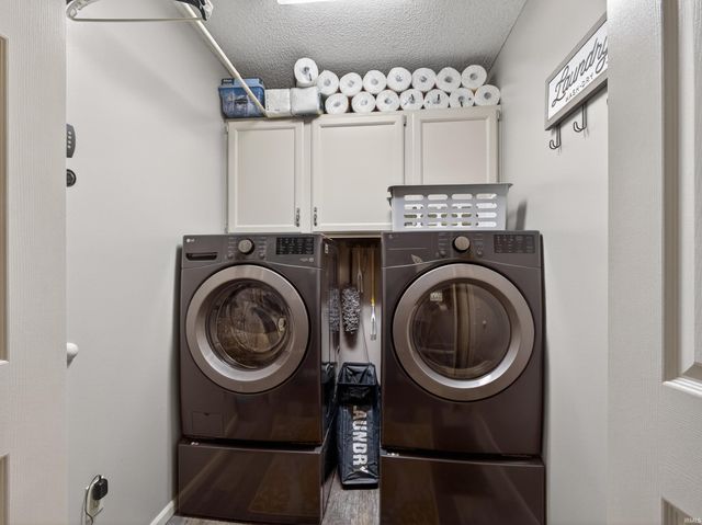 4427 W Shenandoah Cir, Fort Wayne, IN 46835