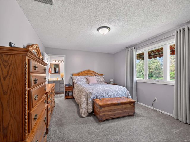 4427 W Shenandoah Cir, Fort Wayne, IN 46835