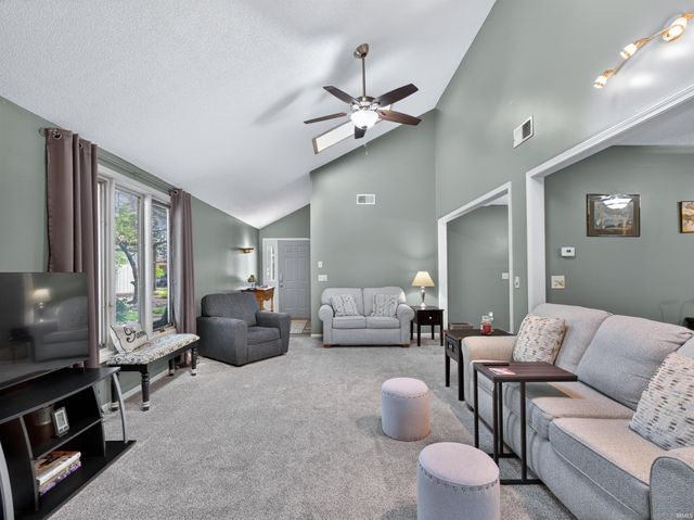 4427 W Shenandoah Cir, Fort Wayne, IN 46835