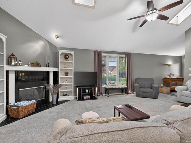 4427 W Shenandoah Cir, Fort Wayne, IN 46835