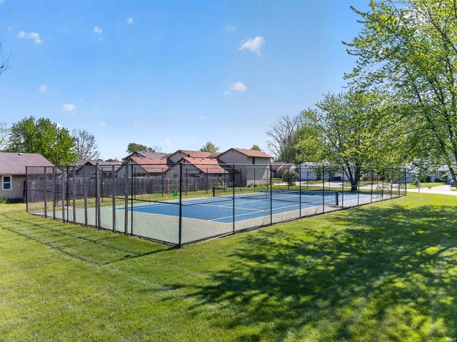 4427 W Shenandoah Cir, Fort Wayne, IN 46835