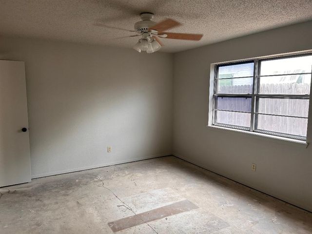 1707 15th Street, Mineral Wells, TX 76067