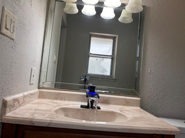 1707 15th Street, Mineral Wells, TX 76067