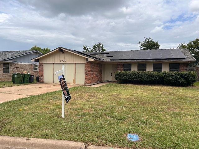 1707 15th Street, Mineral Wells, TX 76067