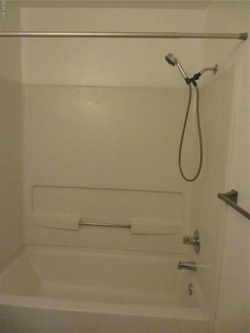 1020 Pebblewood DR, Virginia Beach, VA 23464