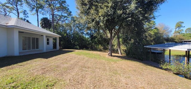 105 BLUE MOON AVENUE, Lake Placid, FL 33852